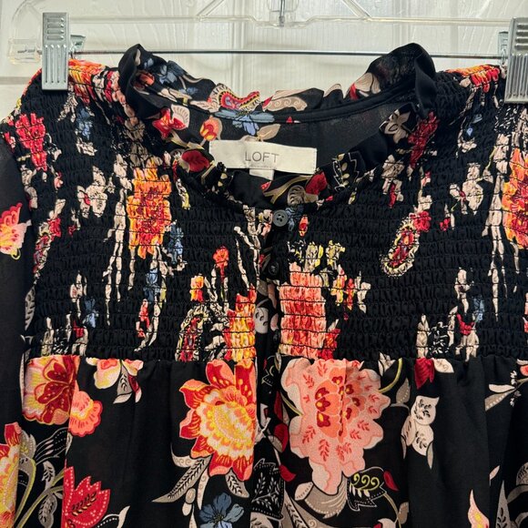 Ann Taylor Loft Floral Blouse Smocked Boho Size Large Read Description - Picture 9 of 9
